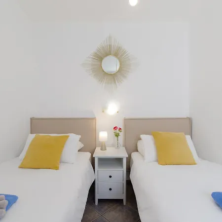 Villa 226 - Victoria By Now Ltd