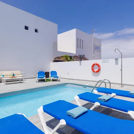 226 - Victoria By Now Ltd Playa Blanca (Lanzarote)