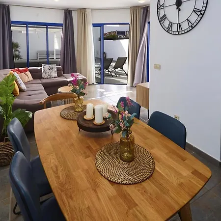 226 - Victoria By Now Ltd Villa Playa Blanca (Lanzarote)
